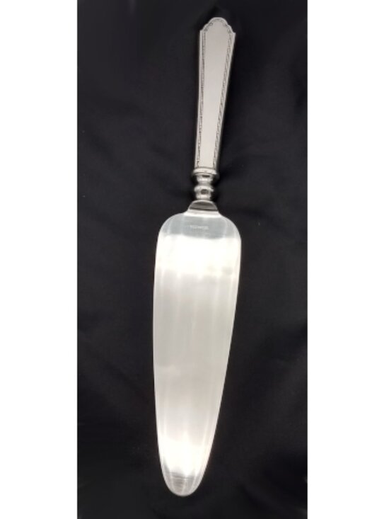 Lunt Silver Other - .925 Silver Pie Server, 'William & Mary' Pattern, Lunt Silversmiths - Antique